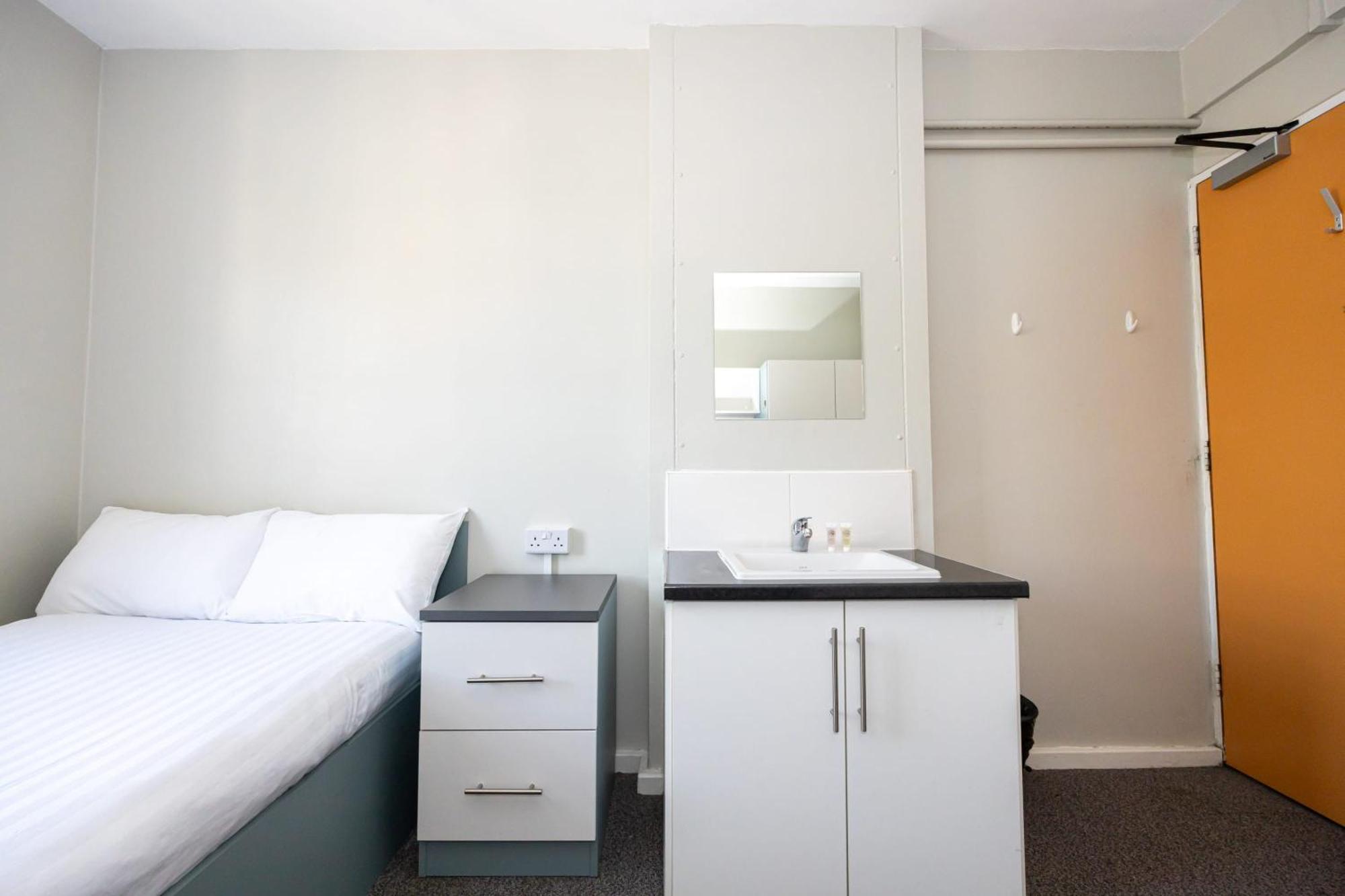Spacious Room With Shared Facilities Londýn Exteriér fotografie