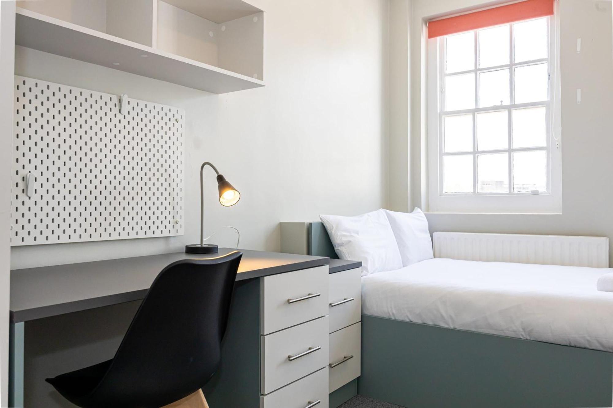 Spacious Room With Shared Facilities Londýn Exteriér fotografie
